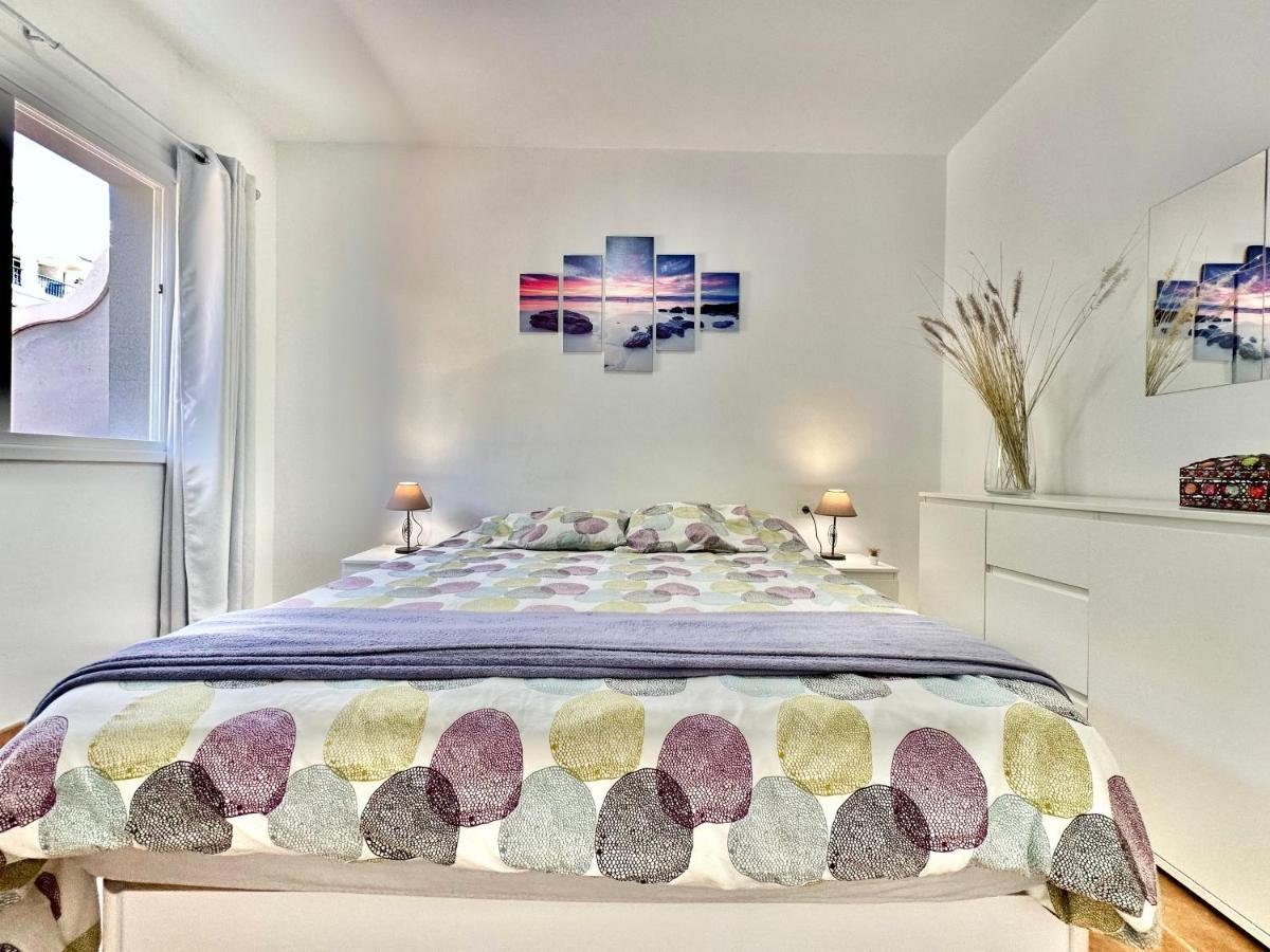 Biltmore Relax House Сан Мигел де Абона Екстериор снимка