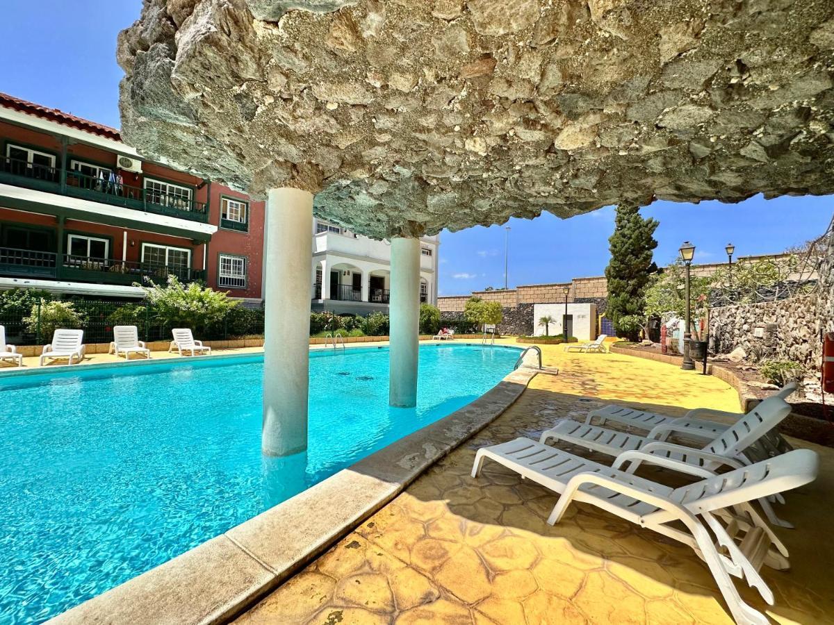 Biltmore Relax House Сан Мигел де Абона Екстериор снимка